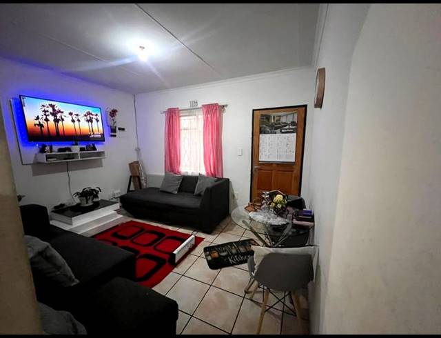 2 BEDROOM PROPERTY TO RENT IN RIVERLEA